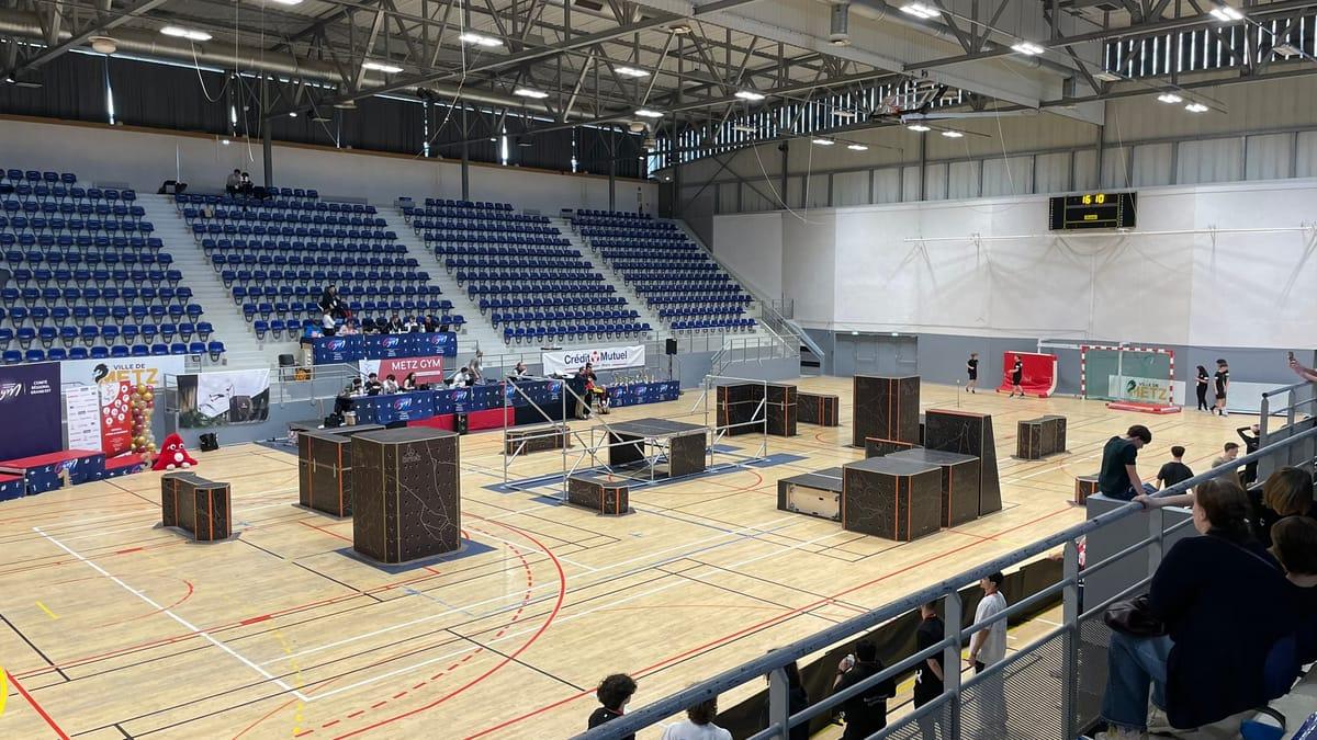 Le hall de la compétition de parkour à Metz.